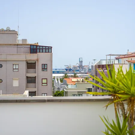 شقة Topsun - Rooftop With Large Terrace *